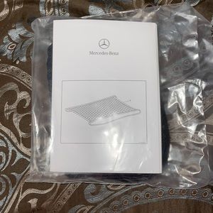 Mercedes Benz GLC cargo net